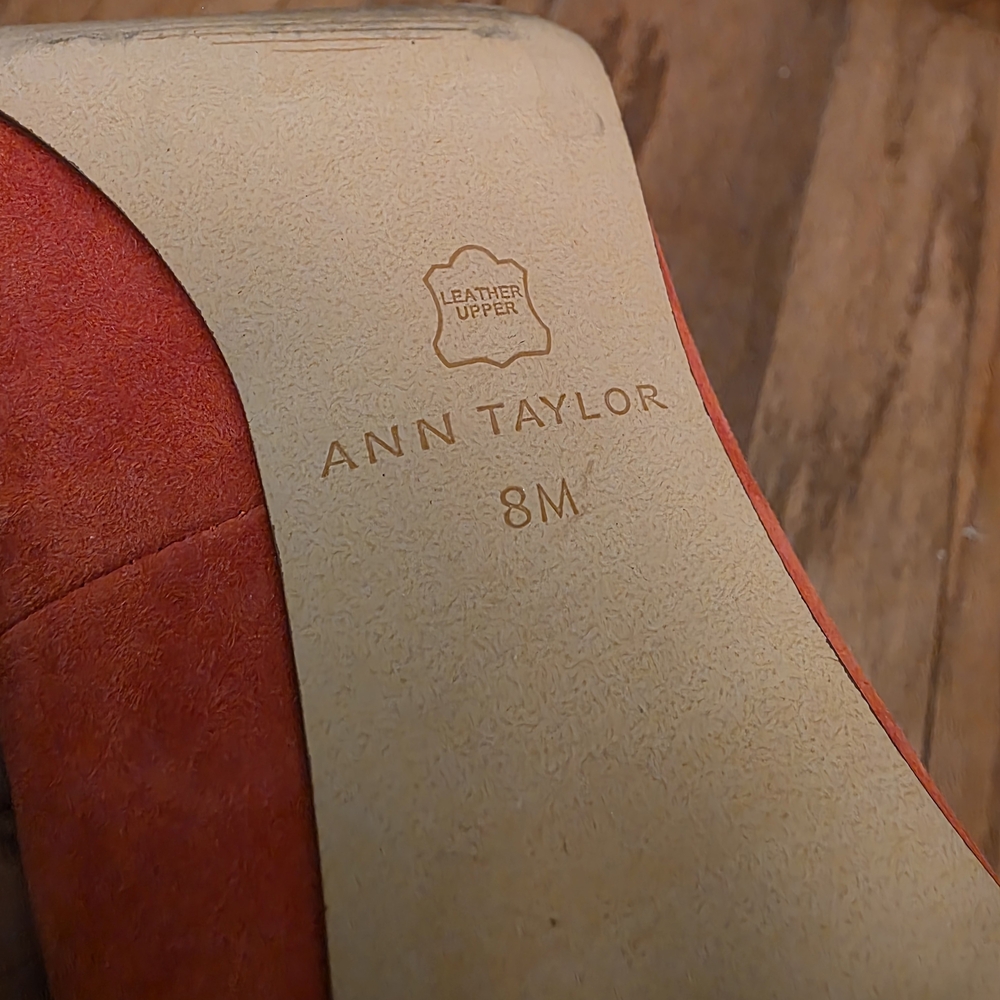 Ann Taylor Mila Red Suede Pumps - Picture 10 of 13